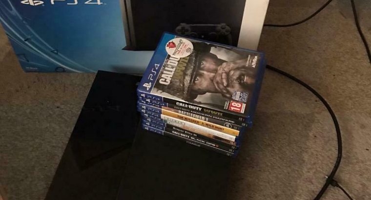 500gb PS4, 1x pad and 9 games.