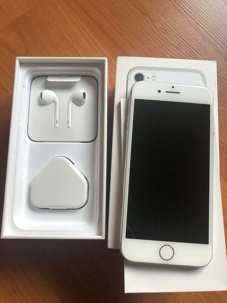 Apple iPhone 7 Silver 32GB ***BRAND NEW***UNLOCKED***