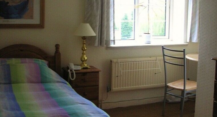 DOUBLE BEDROOM to LET in an APARTMENT IN BATHEASTON£650 PM
