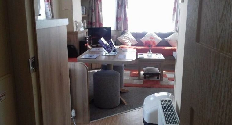 Trecco Bay 2 bedroom modern van only for mature couple and small dog £150 pw