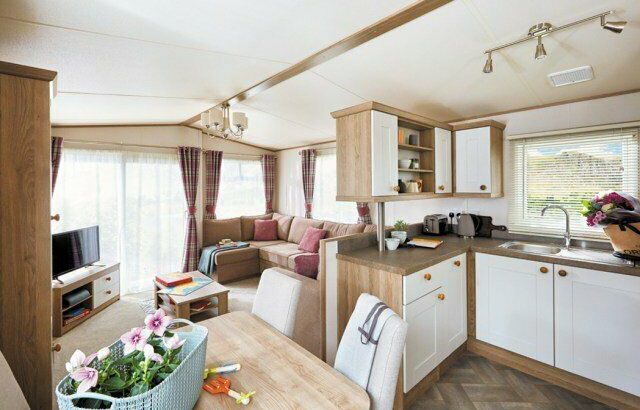 Just In!!! Luxury 2 Bedroom Holiday Home 12 Month Season