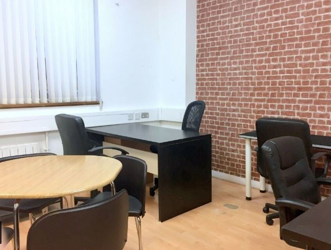 Office for 4-5 people for £900pm