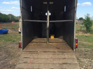 Richardson ultra supreme 3 horse trailer £2000 ovno