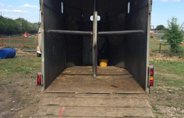 Richardson ultra supreme 3 horse trailer £2000 ovno