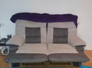 Luxury Recliner Suite For Sale 1 Year Old