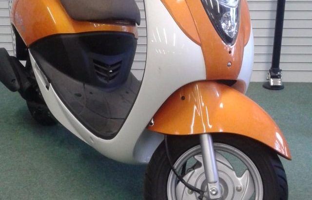 50cc SYM Mio Retro Scooter Brand New Priced to CLEAR