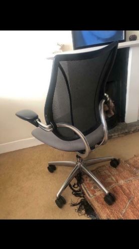 Almost new office chair