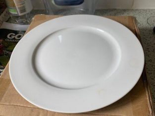 Dinner Plates Unused – original box