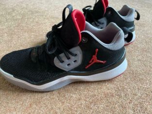 Jordan Youth Training Shoes – size 5