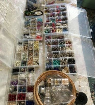 Craft beads, spacers, bead caps and jewellery making accessories.