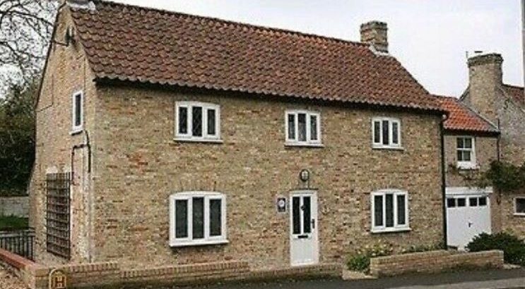 Holiday Cottage £90 a night