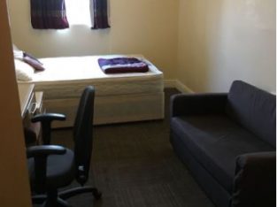 Studio on Elswick road Fully furnished £430 month Available Now