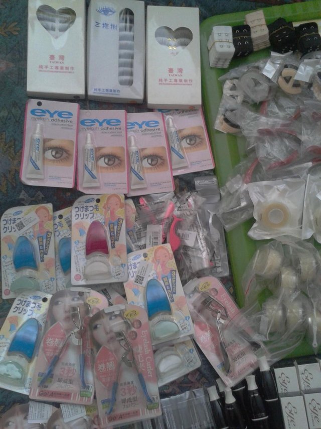 Salon,party,shop, Beauty stock,inc 600 pairs false eyelashes £200 no offers