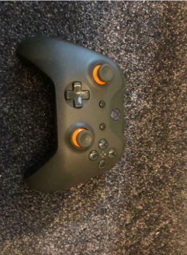 Xbox one controller green/orange edition