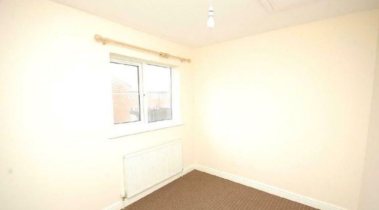2 bedroom house in Sandford Street, Grimsby, N E Lincolnshire, DN31
