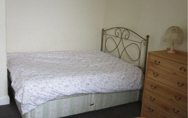 Shared flat Bright double bedroom